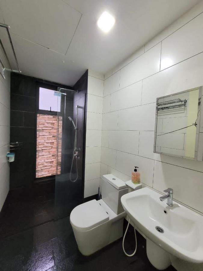 Homestay D'Univ 360 Place Seri Kembangan Ngoại thất bức ảnh
